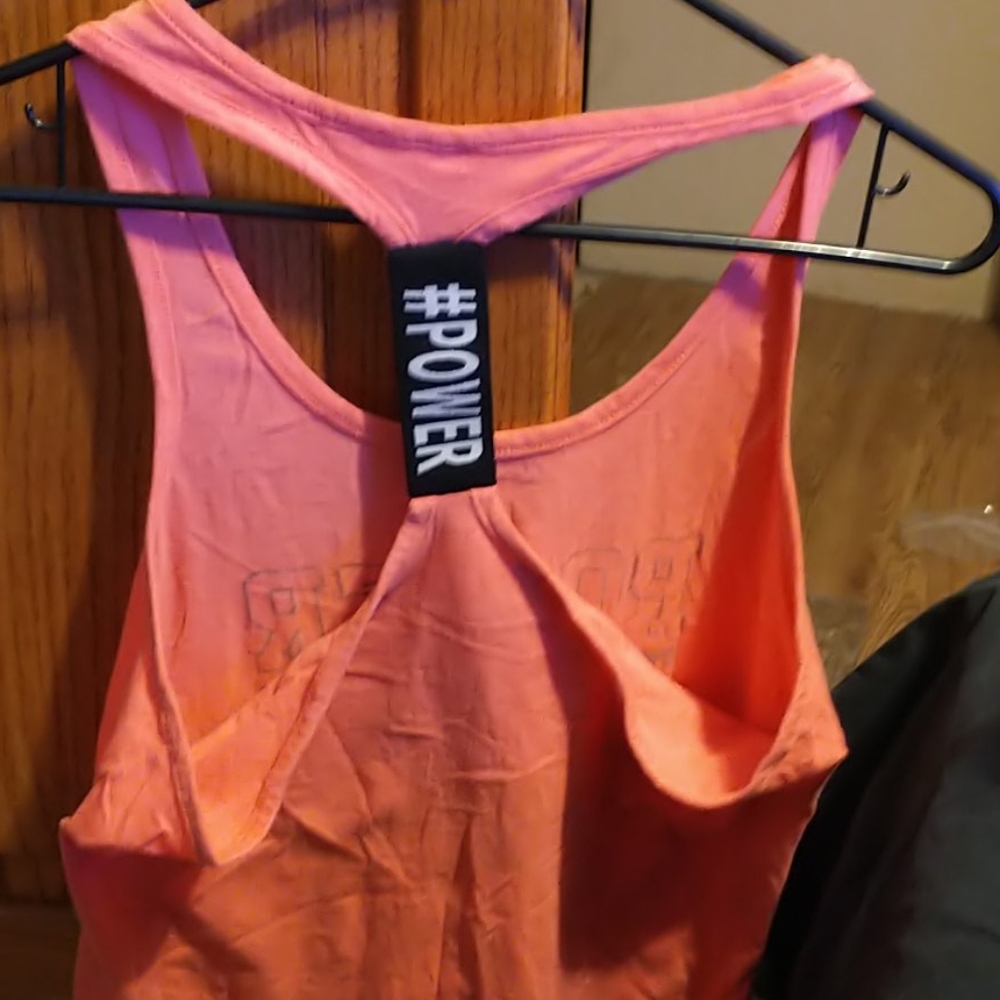 Pink power - Picture 2 of 3